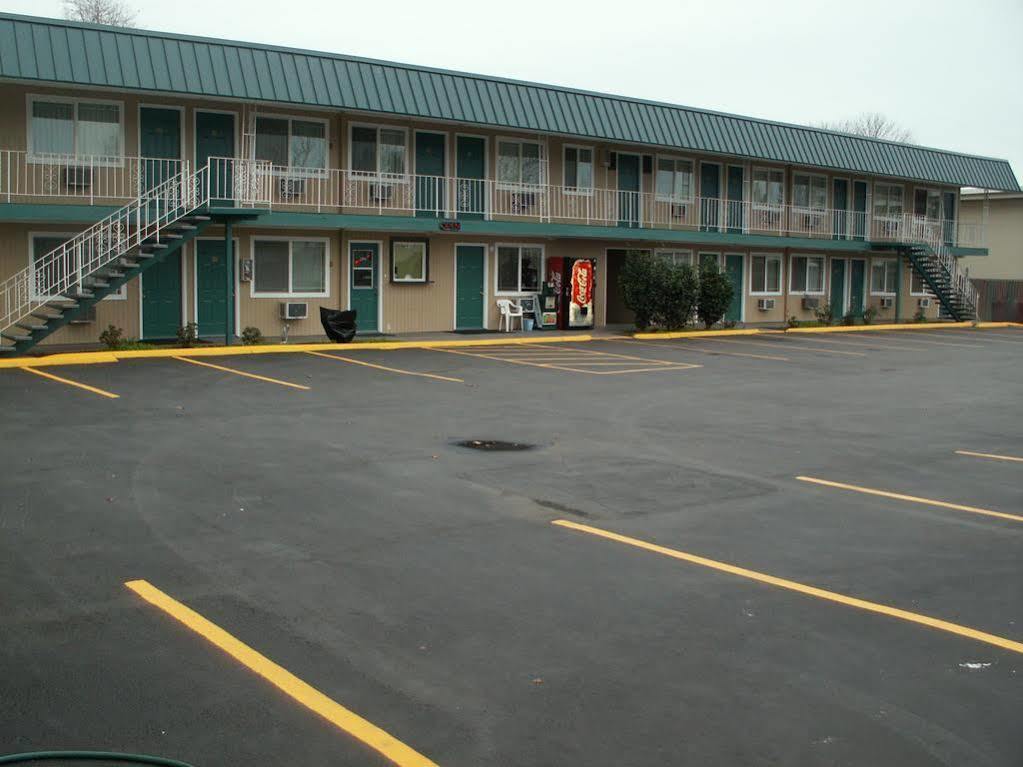 Executive Motel Γιουτζίν Εξωτερικό φωτογραφία